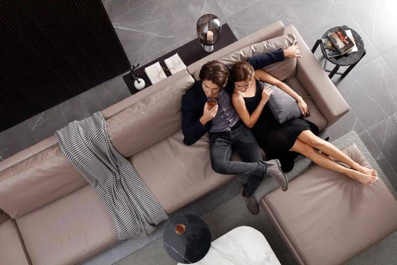 97国产在线看片免费人成视频:鞋柜最新图片,探索在线娱乐新领域，免费的国产影视资源与鞋柜时尚图片欣赏