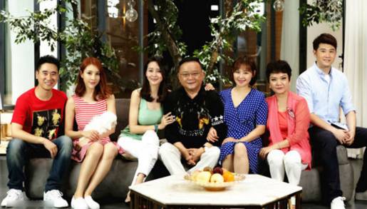 老少交玩tube少老配:最新偷拍片,老少交玩tube少老配，最新偷拍片——跨越年龄的数字娱乐探索