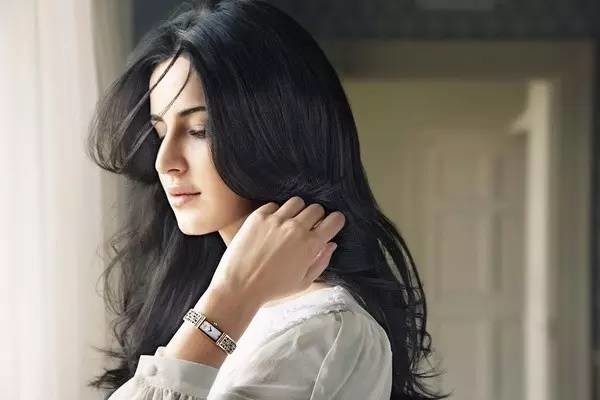 亚洲AV片不卡无码久久:2016最新讲章,亚洲AV片的新篇章，高清无码，流畅无阻——2016年最新观察报告