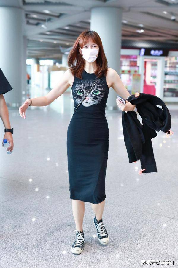 高大丰满40岁东北少妇:桐乡最新新闻,高大丰满的东北少妇与桐乡的最新新闻 高大丰满40岁东北少妇:桐乡最新新闻,高大丰满的东北少妇与桐乡的最新新闻