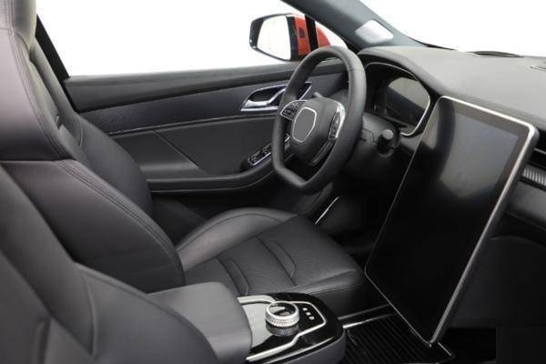 国产亚洲情侣一区二区无:gla最新款,国产亚洲情侣一区二区无，gla最新款的探索与发现