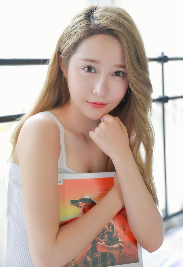 玩弄丰满奶水的女邻居:迈锐宝最新价格,女邻居的诱惑与迈锐宝最新价格，丰满奶水的游戏与汽车市场的交汇