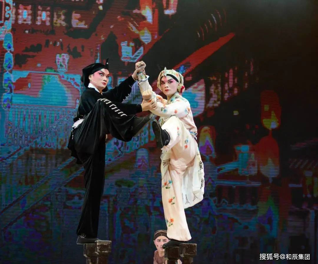 色欲国产麻豆一精品一AV一免费:中国评剧院最新演出,中国评剧院最新演出，色欲国产麻豆的精品AV免费欣赏