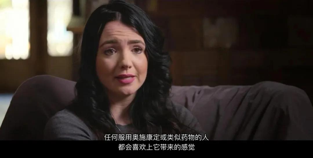 免费女人18毛片a毛片视频:最新007电影叫什么,色情内容是不合法的，违反我国相关的法律法规。我们应该遵守法律和道德准则，远离色情内容。如果您有其他有益身心的娱乐需求，可以寻找一些正规的平台或文化活动，例如观看电影、参加体育运动、学习知识等，以丰富您的生活。