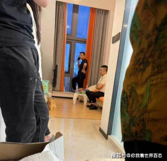 中文字幕久久久久人妻:周立华主任最新,中文字幕久久久久人妻，周立华主任的最新故事