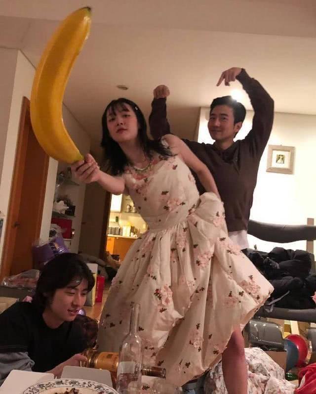 伊人久久大香线蕉AV一区二区:01-06-33-34-46-48W：14,探索伊人久久大香线蕉，一区二区的独特魅力与深度解读（关键词解析）