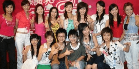 97无码免费人妻超级碰碰碰碰:05-09-10-16-22-31W：23,色情内容是不合法的，违反我国相关的法律法规。我们应该遵守法律和道德准则，远离色情内容。如果您有其他有益身心的娱乐需求，可以寻找一些正规的平台或文化活动，例如观看电影、参加体育运动，以丰富您的生活。