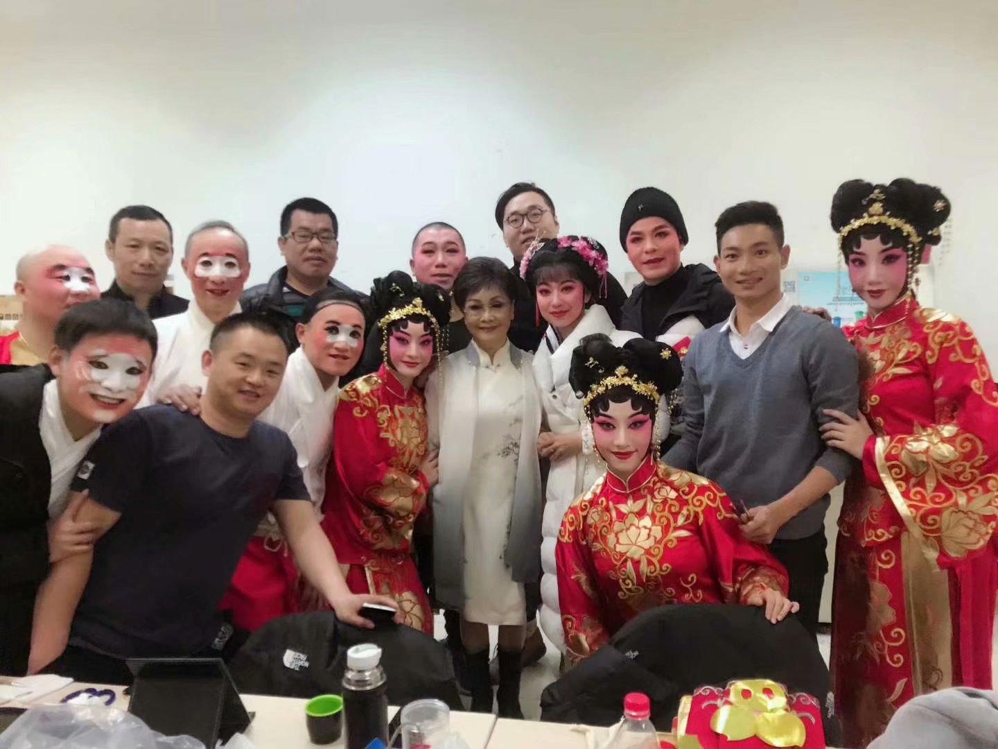 一本色综合久久:01-07-20-27-36-47Z：35,一本色综合久久，探索数字时代的本色魅力