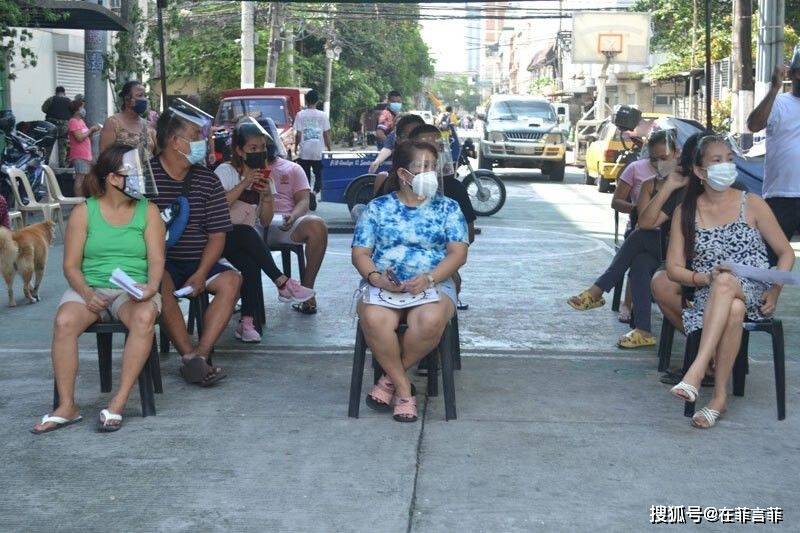 少妇与黑人一二三区无码:06-11-32-37-42-43X：24,色情内容是不合法的，违反我国相关的法律法规。我们应该遵守法律和道德准则，远离色情内容。如果您有其他有益身心的娱乐需求，可以寻找一些正规的平台或文化活动，例如观看电影、参加体育运动，以丰富您的生活。