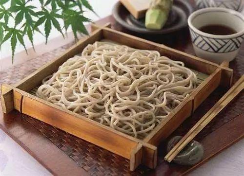 亚洲VA久久久噜噜噜久久:01-12-23-32-40-41S：04,亚洲VA文化，探索与赏析（11月23日至次年4月期间）