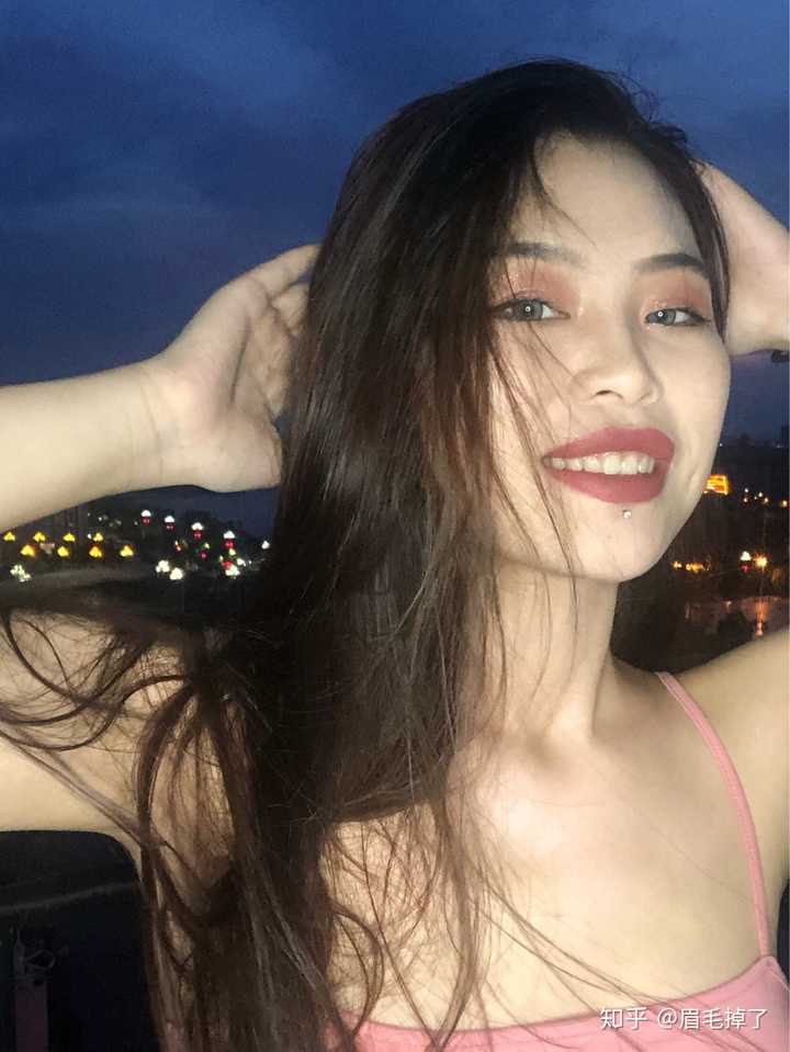 亚洲欧美综合区自拍另类:04-17-23-29-31-42T：37,亚洲欧美综合区自拍另类，探索不同文化背景下的自我表达