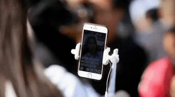 免费看小12萝裸体视频国产:01-12-23-44-45-48V：36,关于免费观看国产小视频的风险与警示