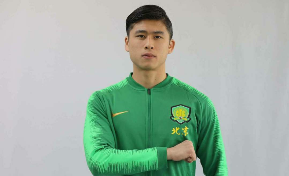 免费av毛片不卡无码:01-08-11-13-26-31T：04,色情内容是不合法的，违反我国相关的法律法规。我们应该遵守法律和道德准则，远离色情内容。如果有其他有益身心的娱乐需求，可以寻找一些正规的平台或文化活动，例如观看电影、参加体育运动等。这些活动不仅能够提供娱乐，还能够促进身心健康，增强社交能力。