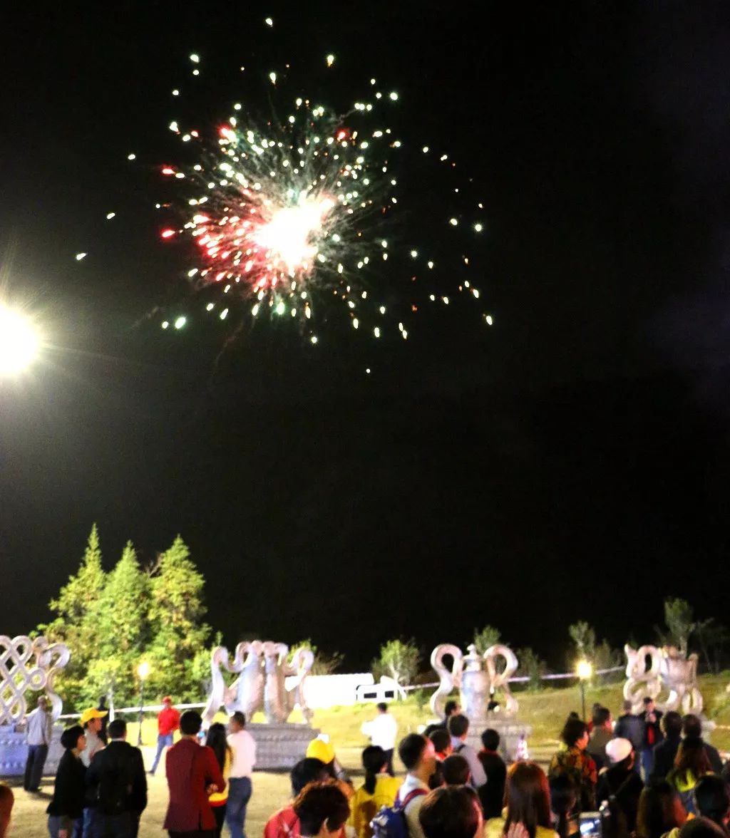 激情综合五月:02-19-30-38-45-47M：49,激情综合五月，一场充满生机与活力的盛宴