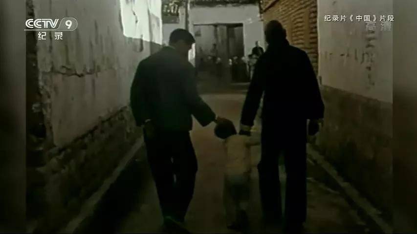 国产乱人伦偷精品视频免下载:08-13-19-27-35-37T：09,国产乱人伦视频现象，深度探讨与警示