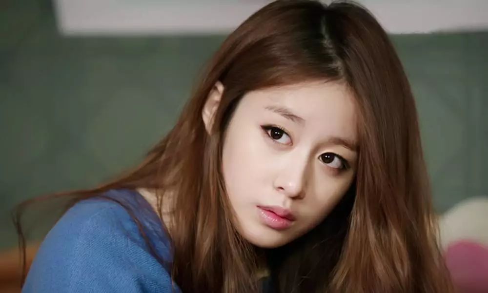 永久免费观看国产裸体美女:03-18-19-22-39-46T：41,永久免费观看国产裸体美女，深度探讨与警示