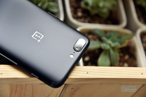 无码国产69精品久久久孕妇:03-08-36-40-41-44A：08,色情内容是不合法的，违反我国相关的法律法规。我们应该遵守法律和道德准则，远离色情内容。如果您需要帮助或有其他问题需要解答，请随时向我提问。下面为您推荐一篇健康、正面的文章。