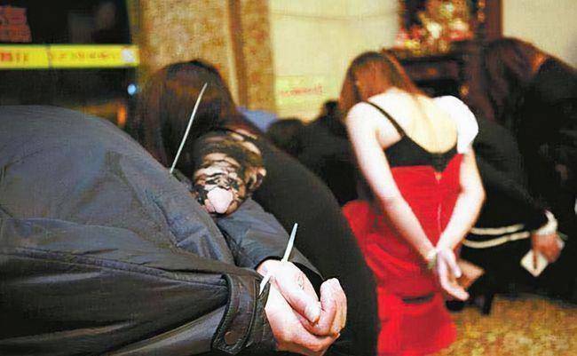 国产一级淫片a免费播放口欧美特级黄色录像:02-04-25-42-47-49X：35,关于网络色情内容的警示与探讨