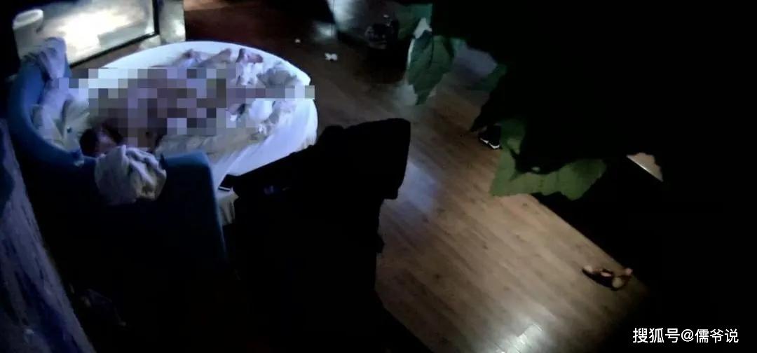 小13箩利洗澡无码视频网站:05-23-26-28-36-41L：07,色情内容是不合法的，违反我国相关的法律法规。我们应该遵守法律和道德准则，远离色情内容。如果您有其他有益身心的娱乐需求，可以寻找一些正规的平台或文化活动，例如观看电影、参加体育运动，以丰富您的生活。