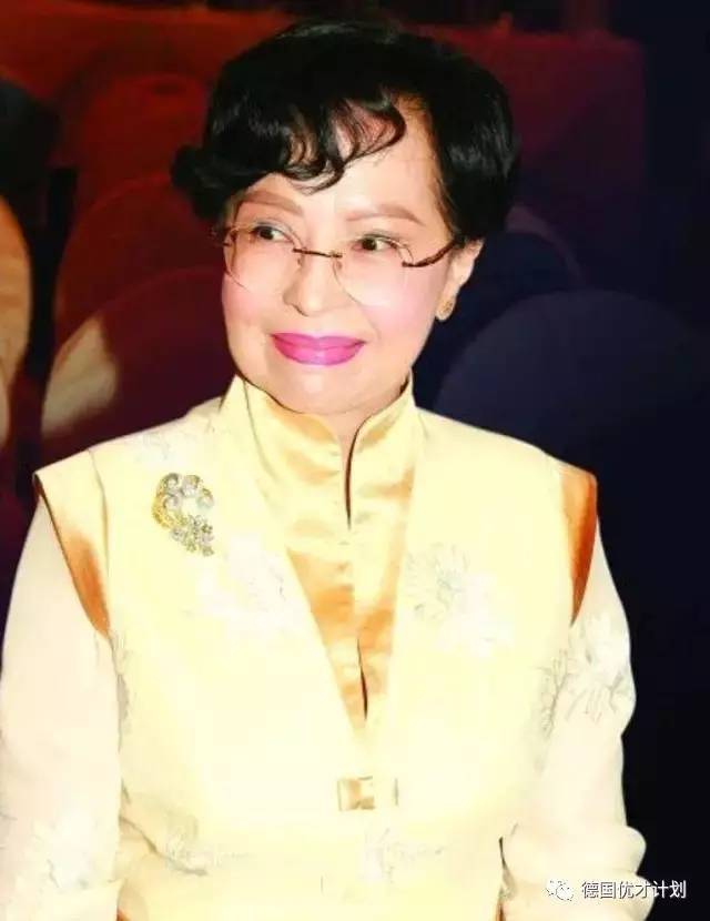 亚洲第一AV导航AV尤物:02-03-24-28-30-44D：02,亚洲第一AV导航，探索AV尤物之旅