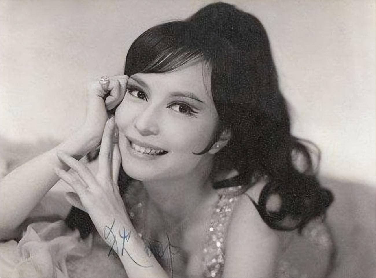 亚洲第一AV导航AV尤物:02-03-24-28-30-44D：02,亚洲第一AV导航，探索AV尤物之旅