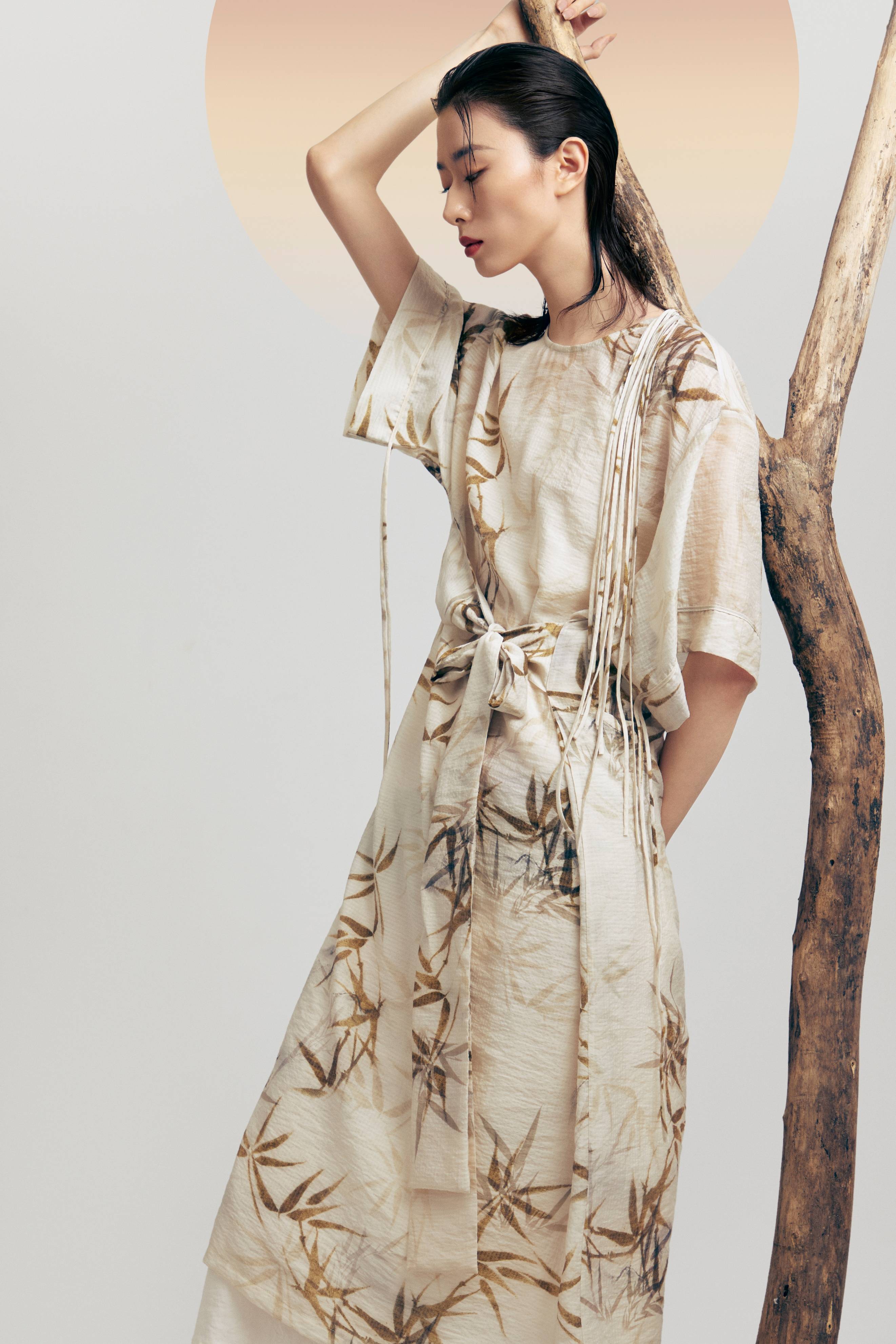 欧美大香线蕉线伊人久久:02-22-36-37-42-49E：32,欧美大香线蕉线伊人，文化交融下的情感纽带与时尚风潮