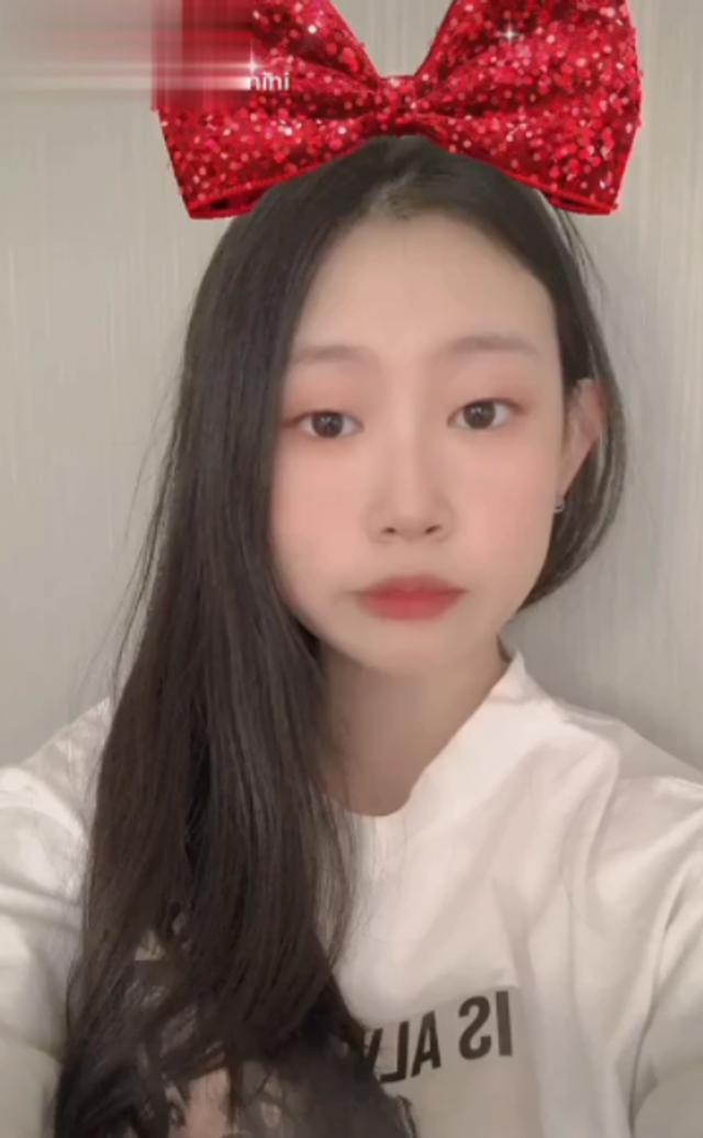 精品视频在线观自拍自拍:01-09-10-34-41-47U：31,精品视频在线观，自拍艺术的演变与探索（关键词，自拍，01-09-10-34-41-47U，31）