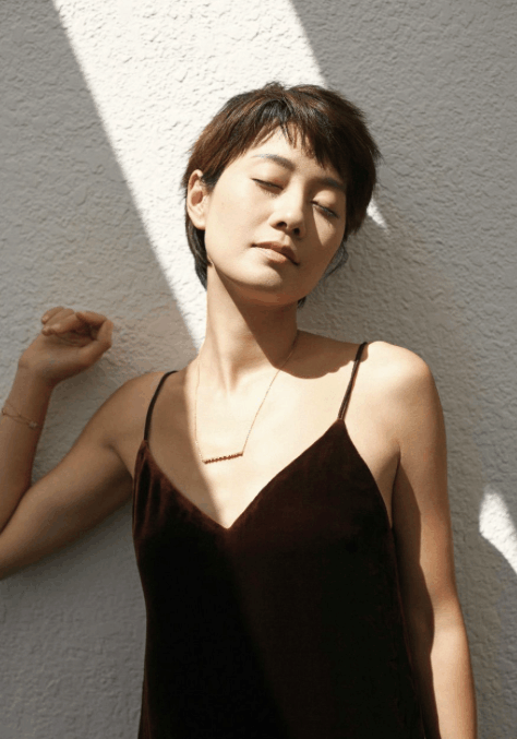 性欧美丰满熟妇xxxx性:02-07-12-15-17-27W：09,色情内容是不合适的，因为它违反了社会道德和法律规定，并且可能会对用户造成不良影响。我们应该远离色情内容，遵守法律和道德准则。以下是一篇关于欧美丰满熟妇的文章，不包含任何色情内容。