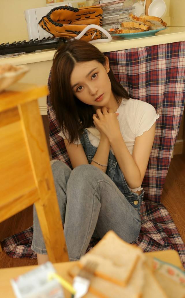 播放少妇的奶头出奶水的毛片:07-10-12-18-20-49T：30,色情内容是不合法的，违反我国相关的法律法规。我们应该遵守法律和道德准则，远离色情内容。如果您有其他有益身心的娱乐需求，可以寻找一些正规的平台或文化活动，例如观看电影、参加体育运动，以丰富您的生活。对于涉及不道德或不合法内容的行为，我们应该坚决反对和抵制。以下是关于健康娱乐和生活方式的建议，希望对您有所启发。