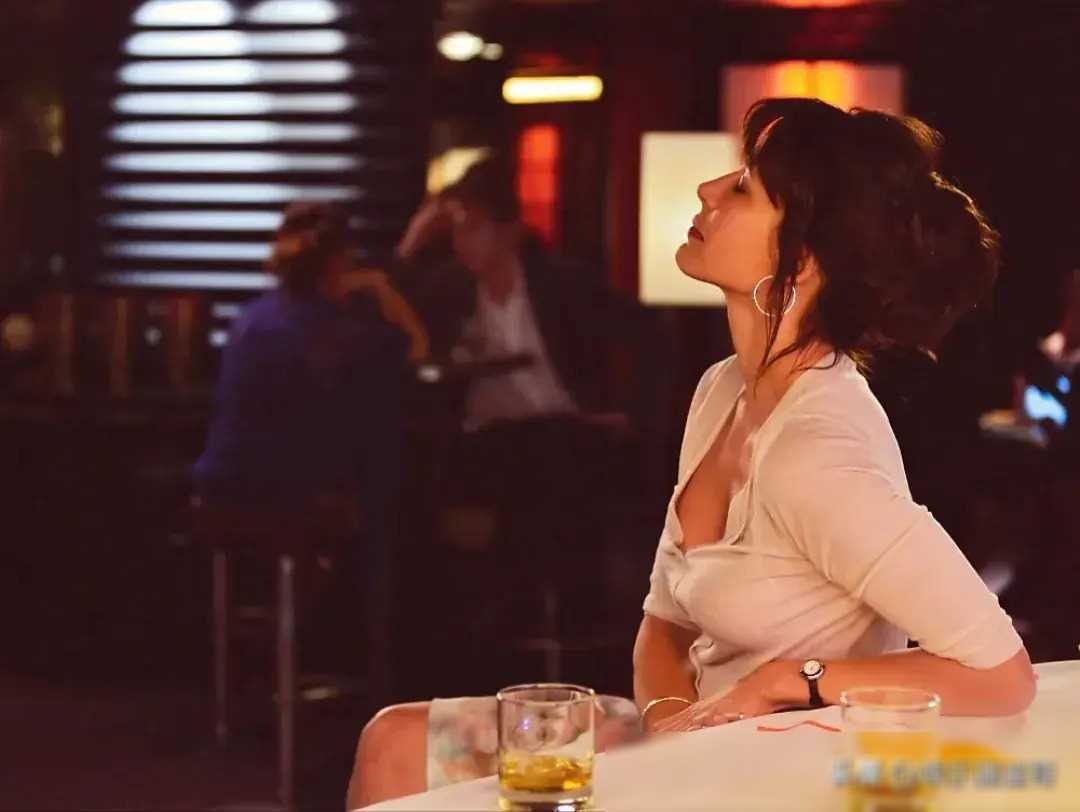 欧美激情在线播放:19-30-31-32-34-44W：41,欧美激情在线播放，探索多维度的影视娱乐体验