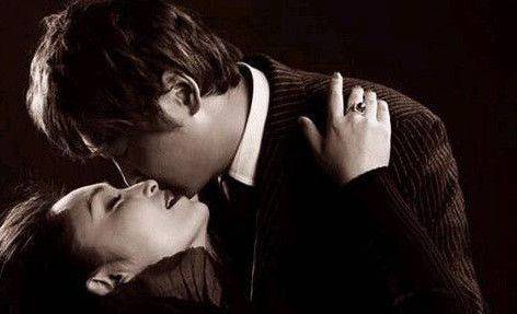 情侣作爱视频网站:08-13-20-26-37-46Q：11,情侣作爱视频网站，探索私密与公开的边界