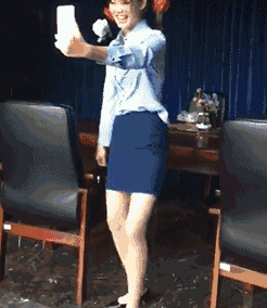 少妇无码AV无码专区在线观看:01-05-06-23-27-38P：01,探索成人娱乐领域，在线观看专区与伦理道德的思考