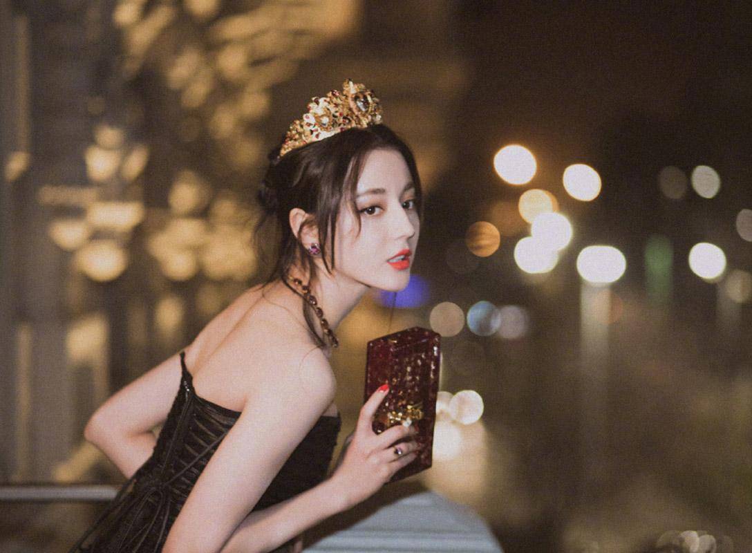 婷婷丁香六月激情综合在线人:05-06-10-28-39-44L：46,婷婷丁香六月激情综合在线的独特魅力，一场关于激情与梦想的探索之旅