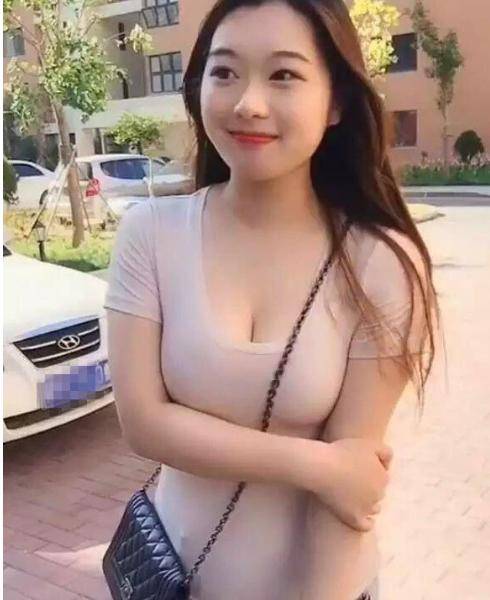 无码人妻丰满熟妇啪啪网不卡:03-07-30-32-36-38A：27,色情内容是不合适的，因为它违反了道德准则和法律规定，并且可能会对用户造成严重的心理和社交伤害。因此，我无法为您撰写涉及此类内容的文章。