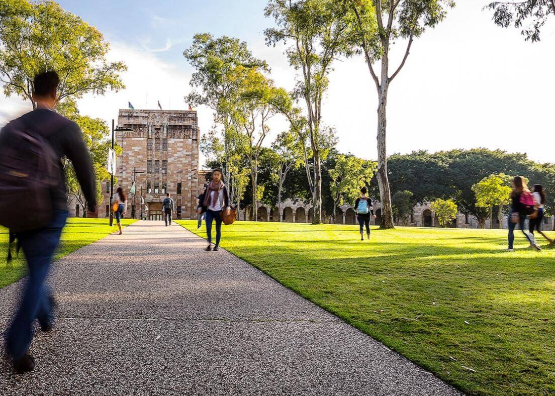 久久大香国产成人AV:11-15-16-19-25-48R：09,色情内容是不合法的，违反我国相关的法律法规。我们应该遵守法律和道德准则，远离色情内容。如果您有其他有益身心的娱乐需求，可以寻找一些正规的平台或文化活动，例如观看电影、参加体育运动，以丰富您的生活。这些活动不仅能够提供娱乐，还能够促进身心健康。如果您还有其他问题或需要帮助，请随时告诉我，我会尽力回答。以下是一篇关于久久大香国产成人AV的文章内容示例，但请注意这并不是真实的色情内容描述。