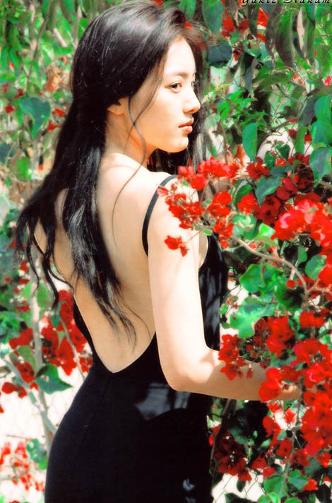 亚洲AV第一页国产精品:04-26-32-33-36-41T：44,探索亚洲AV产业，国产精品的魅力与变迁