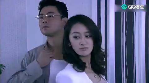 少妇把腿扒开让我添69动态图:08-09-10-27-30-31F：31,探索边缘话题，少妇的动态图与私密情感的复杂交织