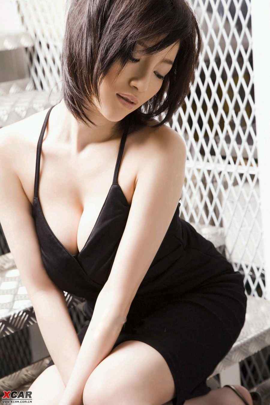 国产精品美女久久久久网站浪潮:08-13-19-27-35-37T：09,国产精品美女网站浪潮，探索与赏析（08-13-19-27-35-37T，09）