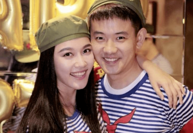 无遮挡边摸边吃奶边做视频免费:10-17-20-26-29-38S：13,色情内容是不合法的，违反我国相关的法律法规。我们应该遵守法律和道德准则，远离色情内容。如果您有其他有益身心的娱乐需求，可以寻找一些正规的平台或文化活动，例如观看电影、参加体育运动，以丰富您的生活。