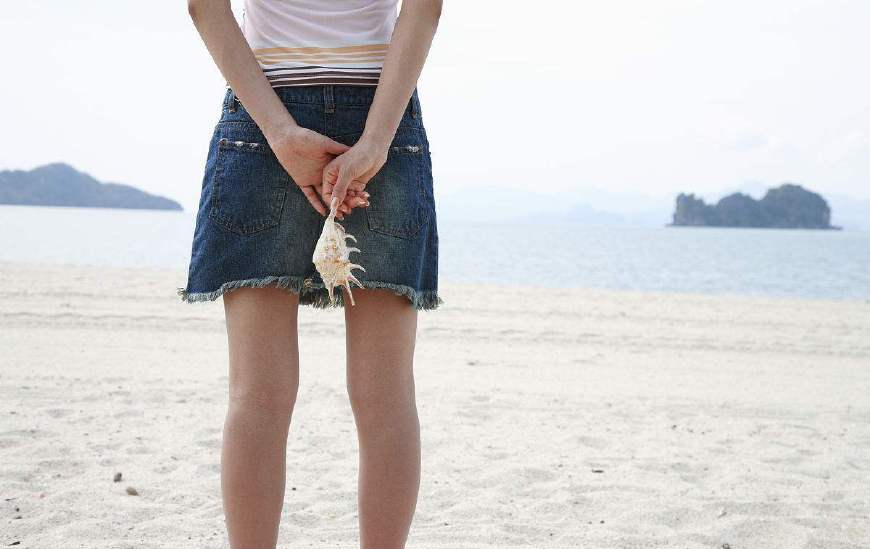 香港三日本少妇三级人妇99:09-15-22-25-38-46Q：09,色情内容是不合法的，违反我国相关的法律法规。我们应该遵守法律和道德准则，远离色情内容。如果有其他有益身心的娱乐需求，可以寻找一些正规的平台或文化活动，例如观看电影、参加体育运动、学习知识等，以丰富生活。