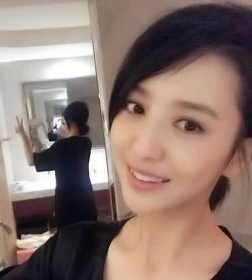 yy111111少妇影院无码光屁股:08-29-36-41-46-49U：49,色情内容是不合法的，违反我国相关的法律法规。我们应该遵守法律和道德准则，远离色情内容。如果您有其他有益身心的娱乐需求，可以寻找一些正规的平台或文化活动，例如观看电影、参加体育运动，以丰富您的生活。