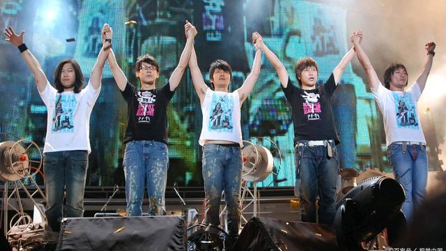 成人激情五月天:04-08-30-37-44-47J：20,成人激情五月天，一场关于梦想与活力的独特盛宴（关键词，成人激情五月天，04-08-30-37-44-47J，20）