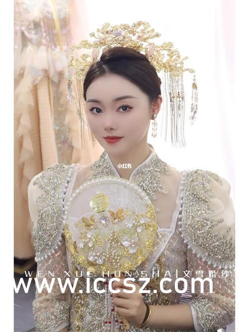 丝袜人妻一区二区三区:02-10-13-14-21-43F：34,探索丝袜人妻的独特魅力，一区、二区与三区的独特风情