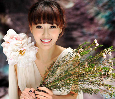 伊人久久大香线蕉AV一区二区:04-07-13-20-32-44Y：03,伊人久久大香线蕉，探索一区二区的独特魅力与风情万种