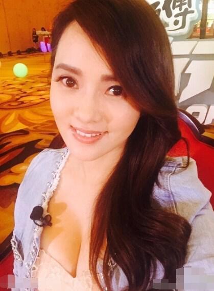 自拍性旺盛老熟女:03-13-18-22-27-31X：40,自拍性旺盛老熟女，探索成熟女性的魅力与自我表达