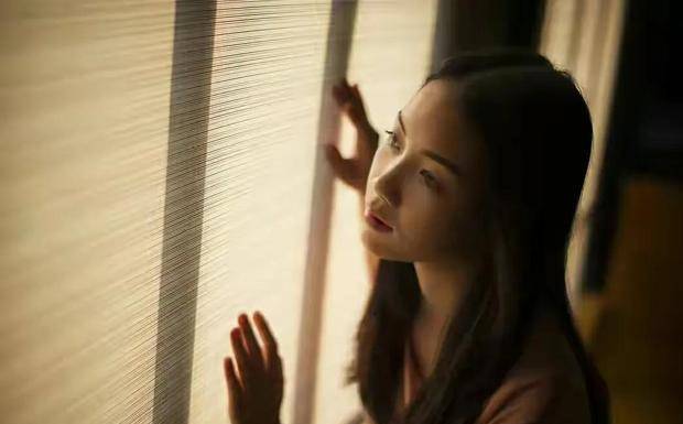 欧妇女乱妇女乱视频:01-03-08-16-26-43A：19,色情内容是不合法的，违反我国相关的法律法规。我们应该遵守法律和道德准则，远离色情内容。如果您有其他有益身心的娱乐需求，可以寻找一些正规的平台或文化活动，例如观看电影、参加体育运动，以丰富您的生活。