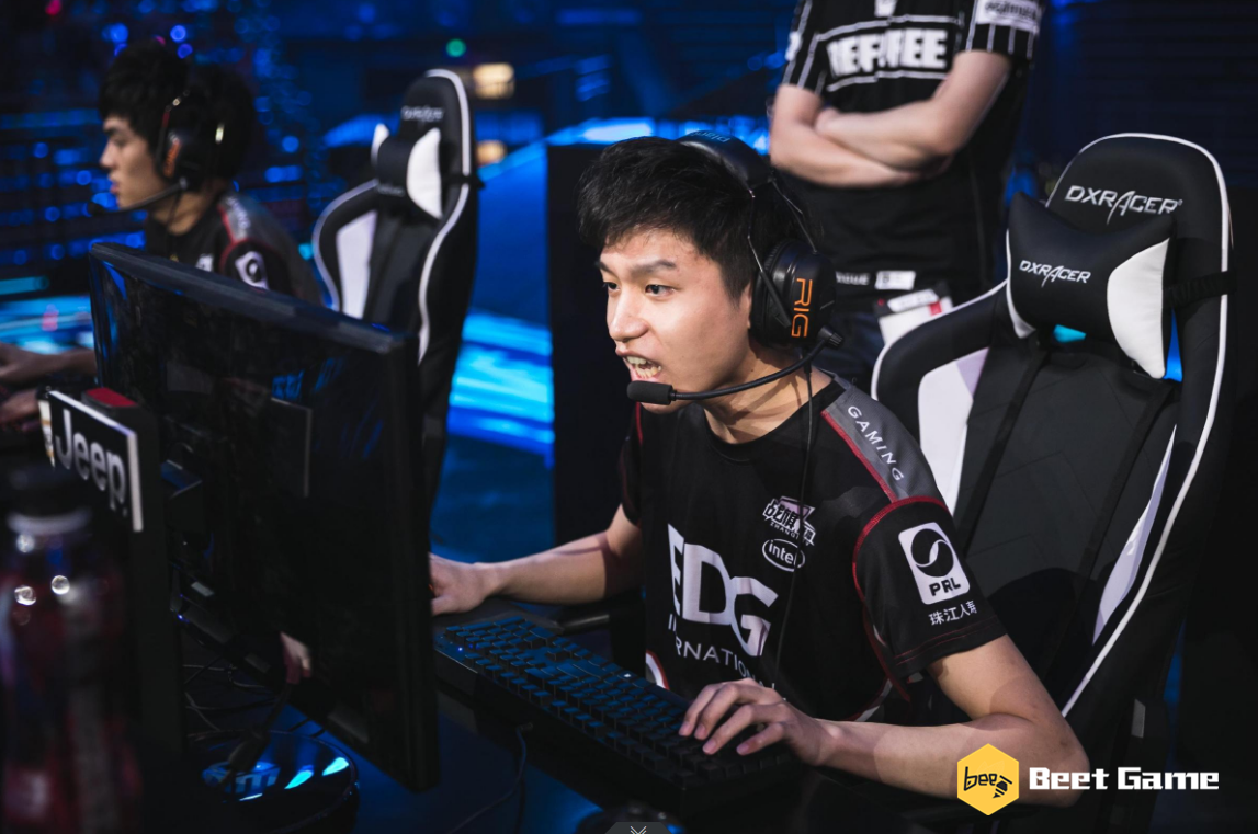 国产喷水1区2区3区咪咪爱AV:03-06-15-28-40-48M：44,国产喷水区域的多维探索，从咪爱AV到数字时代的影像艺术