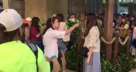 亲胸揉屁股膜下刺激视频免费网站:01-06-27-41-42-48Z：04,亲胸揉屁股膜下刺激视频免费网站，探索与警示