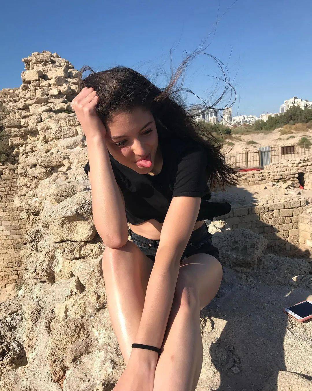 久久久久久A亚洲欧洲AV冫:04-07-13-20-32-44Y：03,色情内容是不合法的，违反我国相关的法律法规。我们应该遵守法律和道德准则，远离色情内容。如果您有其他有益身心的娱乐需求，可以寻找一些正规的平台或文化活动，例如观看电影、参加体育运动，以丰富您的生活。久久久久久A亚洲欧洲AV这样的关键词涉及低俗敏感内容，可能会对用户造成不良影响。我们应树立正确的价值导向，共同维护网络健康，文明用语，共享绿色心灵。