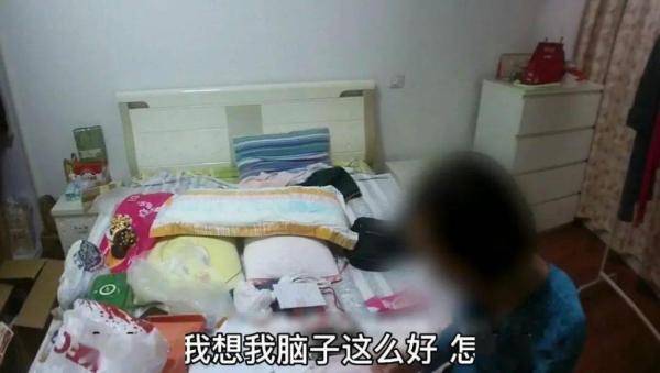 老妇炕上偷老汉视频露脸:04-11-12-16-17-32M：04,老妇炕上偷老汉视频露脸事件，深度剖析与反思